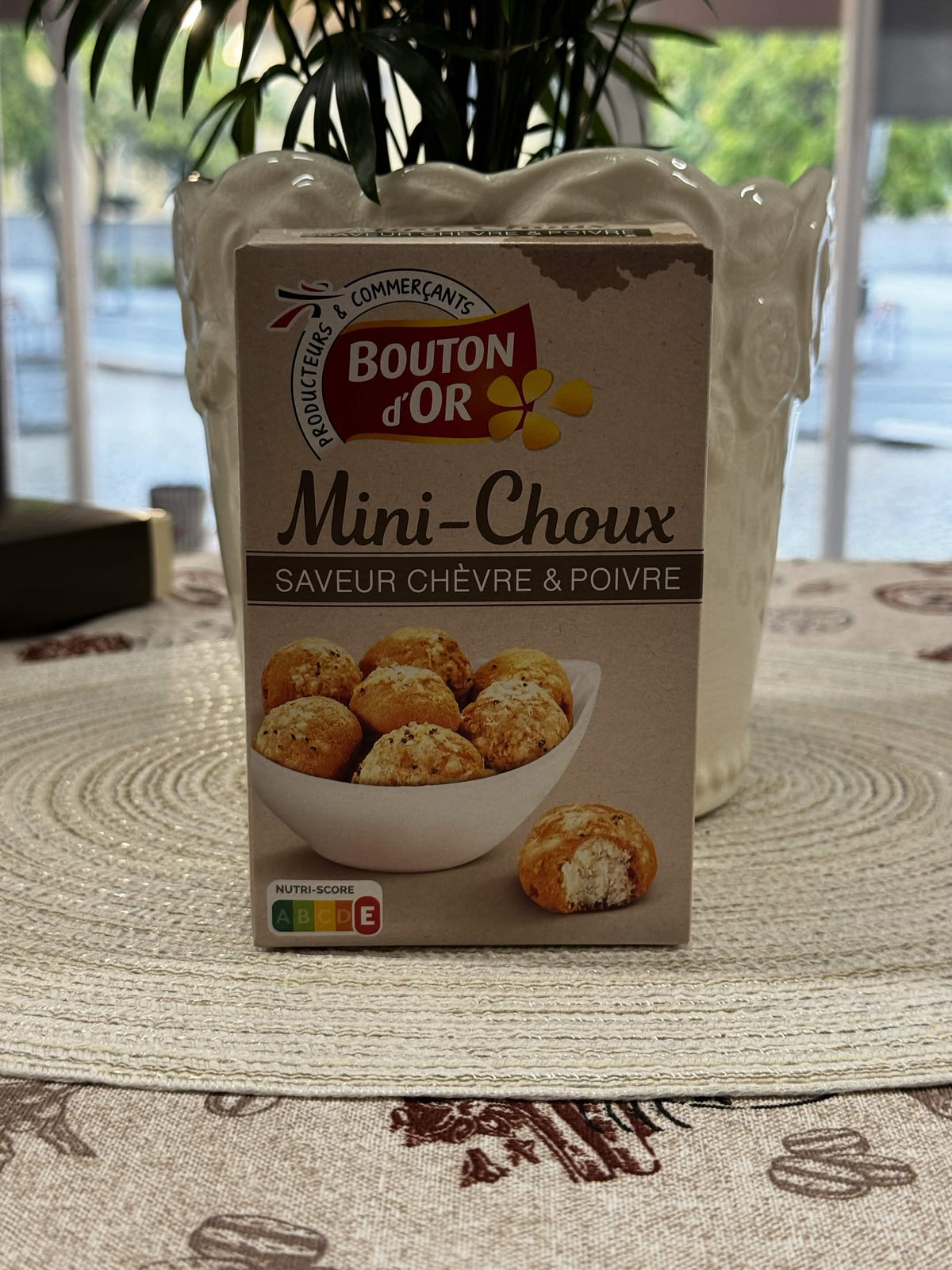 Bouton d'Or Mini-Choux Saveur Chèvre & Poivre – Slané mini větrníčky s příchutí kozího sýra a pepře