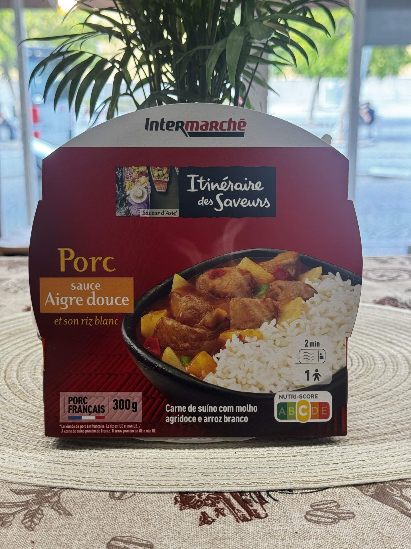 Itinéraire des Saveurs Porc sauce Aigre douce et son riz blanc – Hotové jídlo s vepřovým masem, sladkokyselou omáčkou a bílou rýží (300 g)