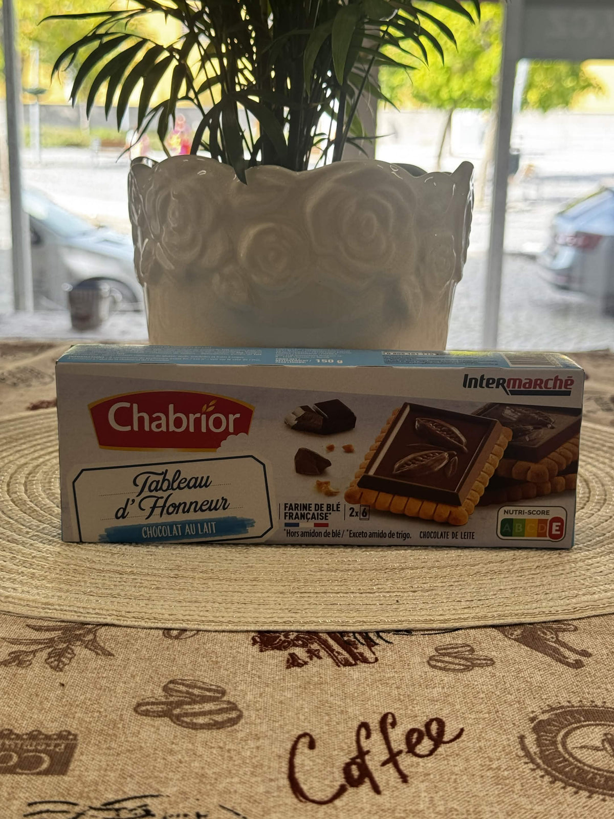 Chabrior Tableau d'Honneur Chocolat au Lait – Máslové sušenky s tabulkou mléčné čokolády (150 g)